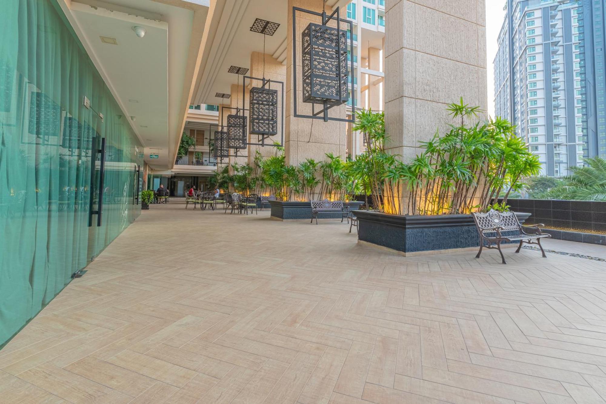 City Garden Tower By Pattaya Holiday מראה חיצוני תמונה